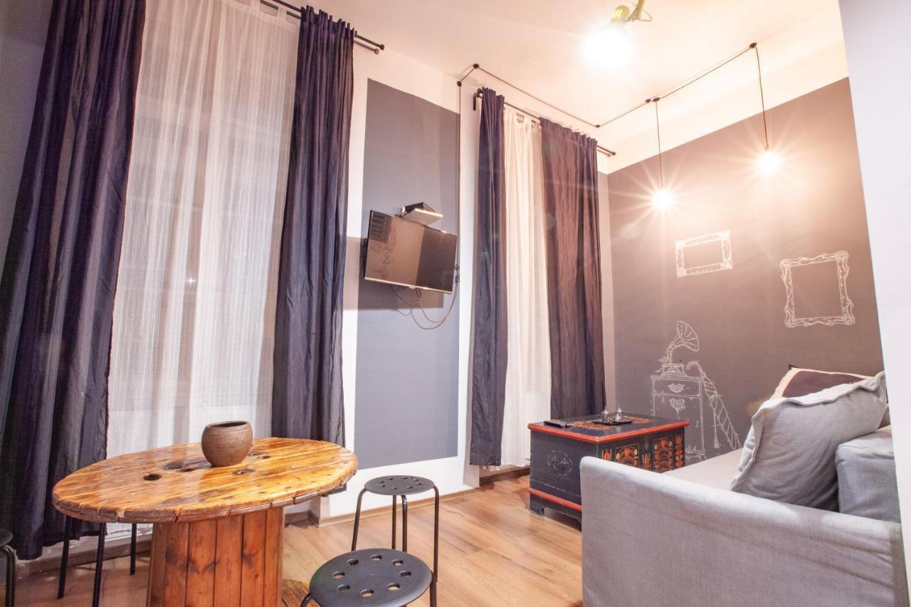 Aparthotel Hedonist 3*