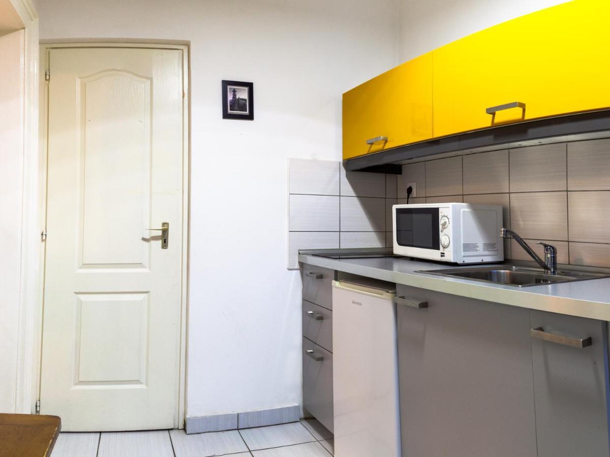 Aparthotel Hedonist 3*