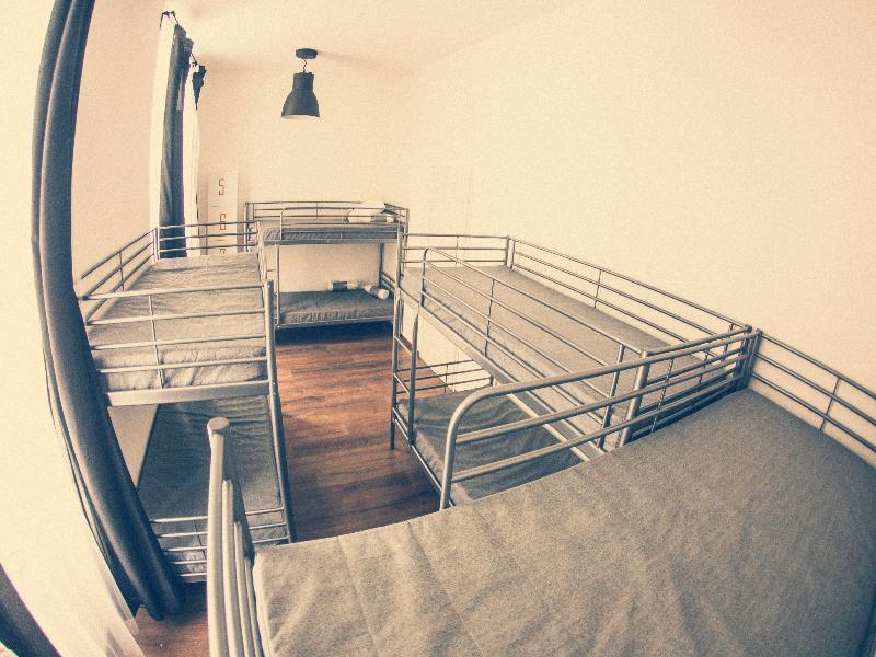 Hedonist Aparthotel