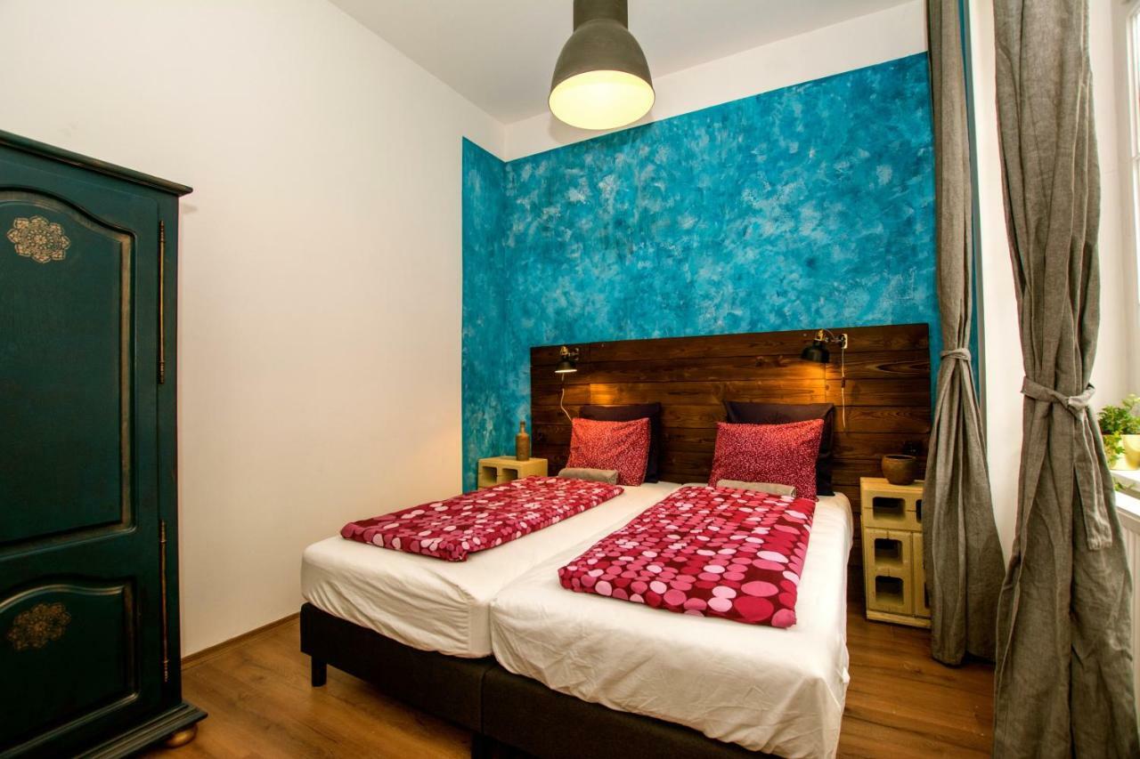 Hedonist Aparthotel