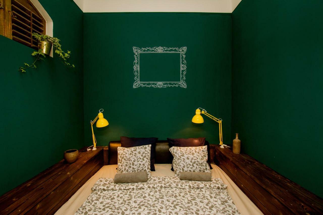 Hedonist Aparthotel 3*